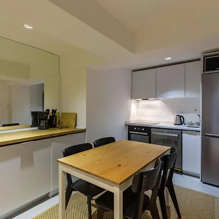 Apartment Excellent Flat With Lovely Backyard In Cihangir